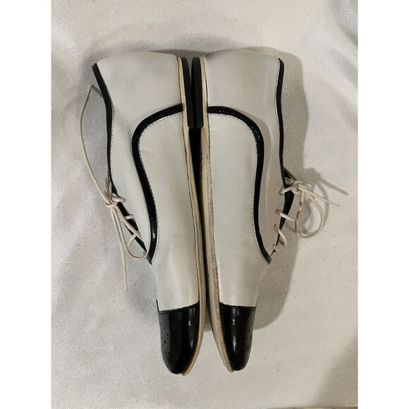 Hego’s Black & White Dandy Dress Flat Wingtip Saddle Leather Loafer Women Size 6 - Picture 9 of 11